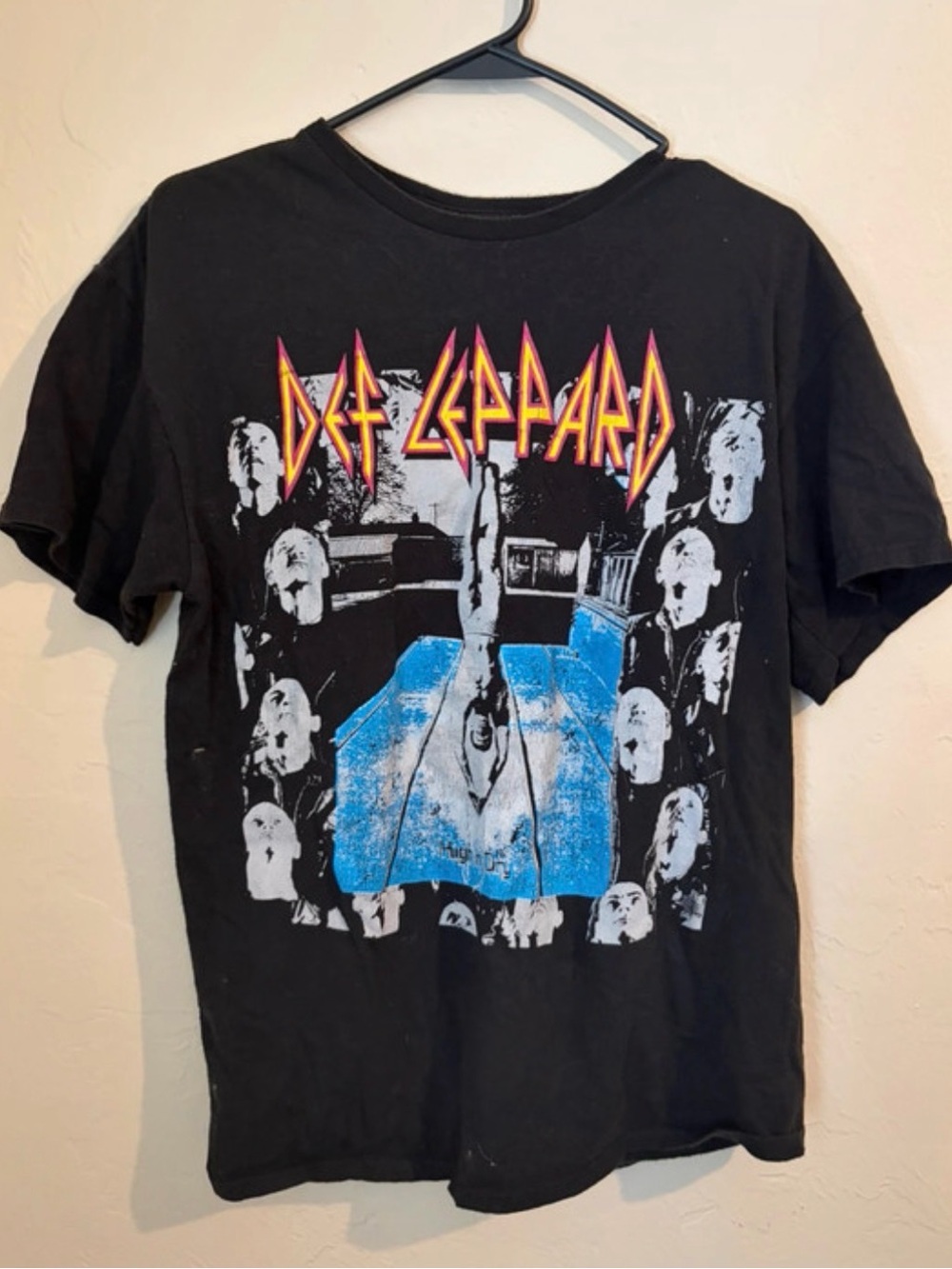Junk Food Clothing Black Def Leppard Graphic Tee with Blue and Yellow Print